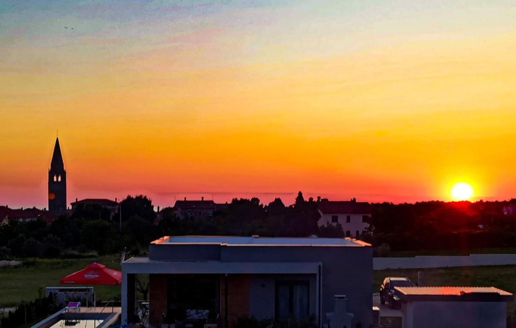 Villa Lily Galižana Kültér fotó